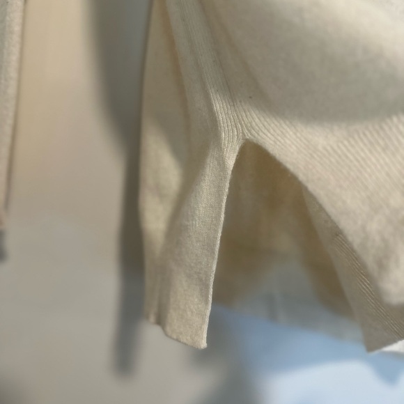 J.McLaughlin Women’s Sz: S Ivory Cashmere Turtleneck Sweater Fall Winter. - Picture 11 of 12